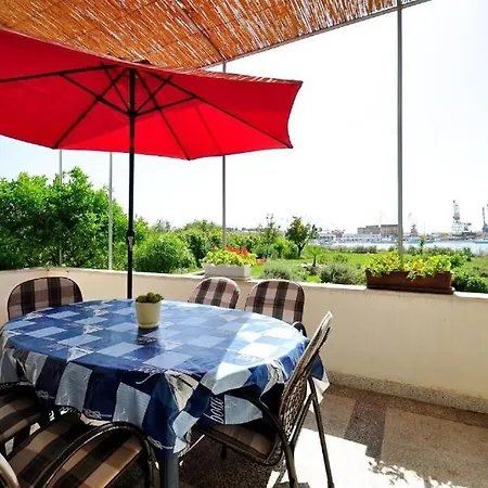 House Ivica Holiday home